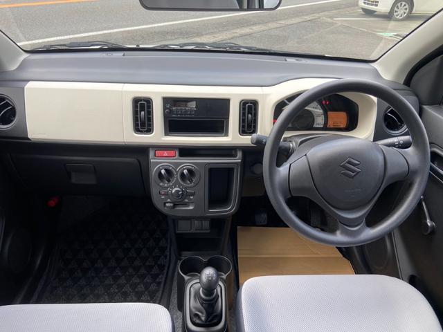 アルト ＶＰ　５速ミッション車　走行距離３２，０２６Ｋｍ　キーレス　エアバッグ　ヘッドライトレベライザー　ＡＭ／ＦＭラジオ　エアコン　パワステ　５ドア車　積載量２００Ｋｇ（9枚目）