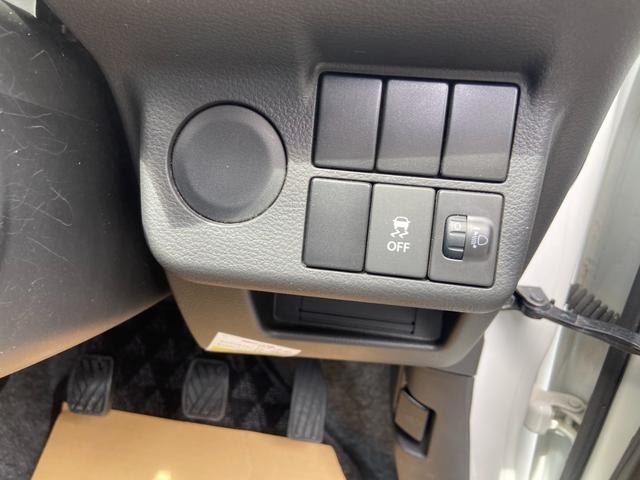 アルト ＶＰ　５速ミッション車　走行距離３２，０２６Ｋｍ　キーレス　エアバッグ　ヘッドライトレベライザー　ＡＭ／ＦＭラジオ　エアコン　パワステ　５ドア車　積載量２００Ｋｇ（17枚目）