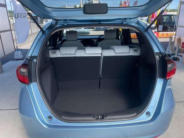 フィット ホーム　純正８インチナビ／バックモニター／ＥＴＣ／ドラレコ前後（10枚目）