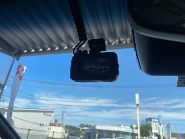 フィット ホーム　純正８インチナビ／バックモニター／ＥＴＣ／ドラレコ前後（20枚目）