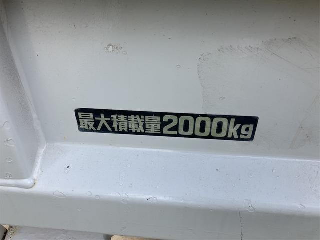デュトロ 全低床ダンプ　ナビＴＶ　ディーゼル車　オートマ車　最大積載量２０００ｋｇ　車検令和８年３月まで　エアコン　パワステ　パワーウィンドウ（11枚目）