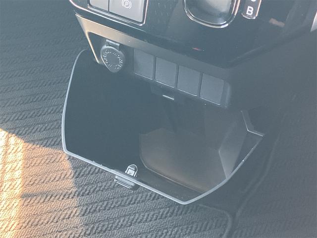 ルーミー カスタムＧ　ドライブレコーダー　全周囲カメラ　ナビ　ＴＶ　クリアランスソナー　オートクルーズコントロール　アルミホイール　オートライト　スマートキー　ＣＶＴ　記録簿　ＡＢＳ　ＣＤ（42枚目）