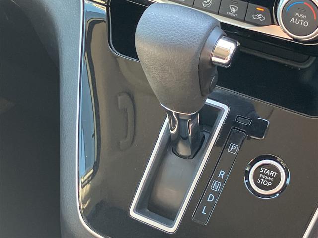 セレナ ハイウェイスターＶ　ＥＴＣ　全周囲カメラ　ナビ　ＴＶ　クリアランスソナー　オートクルーズコントロール　衝突被害軽減システム　両側電動スライドドア　オートライト　ＬＥＤヘッドランプ　スマートキー　アイドリングストップ（7枚目）