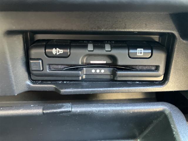 セレナ ハイウェイスターＶ　ＥＴＣ　全周囲カメラ　ナビ　ＴＶ　クリアランスソナー　オートクルーズコントロール　衝突被害軽減システム　両側電動スライドドア　オートライト　ＬＥＤヘッドランプ　スマートキー　アイドリングストップ（9枚目）