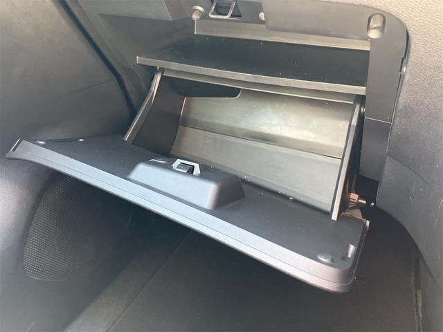 セレナ ハイウェイスターＶ　ＥＴＣ　全周囲カメラ　ナビ　ＴＶ　クリアランスソナー　オートクルーズコントロール　衝突被害軽減システム　両側電動スライドドア　オートライト　ＬＥＤヘッドランプ　スマートキー　アイドリングストップ（48枚目）