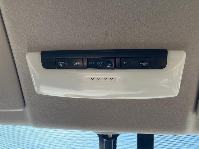 セレナ ハイウェイスターＶ　ＥＴＣ　全周囲カメラ　ナビ　ＴＶ　クリアランスソナー　オートクルーズコントロール　衝突被害軽減システム　両側電動スライドドア　オートライト　ＬＥＤヘッドランプ　スマートキー　アイドリングストップ（52枚目）