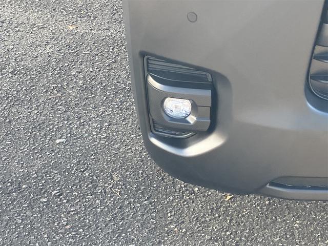 ハイエースバン ロングスーパーＧＬ　アースカラーパッケージ　登録済み未使用車　全周囲カメラ　クリアランスソナー　レーンアシスト　衝突被害軽減システム　両側電動スライドドア　オートマチックハイビーム　オートライト　ＬＥＤヘッドランプ（5枚目）