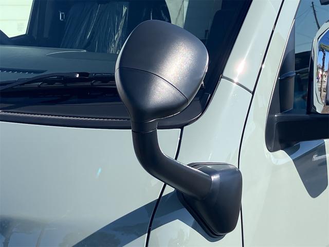 ハイエースバン ロングスーパーＧＬ　アースカラーパッケージ　登録済み未使用車　全周囲カメラ　クリアランスソナー　レーンアシスト　衝突被害軽減システム　両側電動スライドドア　オートマチックハイビーム　オートライト　ＬＥＤヘッドランプ（8枚目）