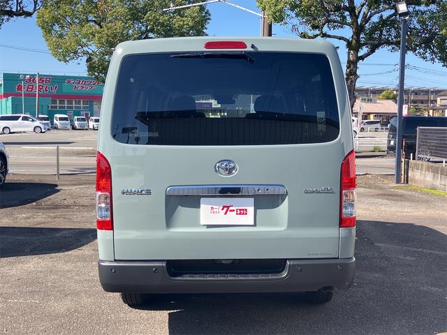ハイエースバン ロングスーパーＧＬ　アースカラーパッケージ　登録済み未使用車　全周囲カメラ　クリアランスソナー　レーンアシスト　衝突被害軽減システム　両側電動スライドドア　オートマチックハイビーム　オートライト　ＬＥＤヘッドランプ（20枚目）