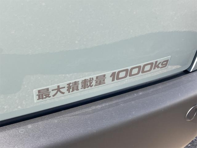 ハイエースバン ロングスーパーＧＬ　アースカラーパッケージ　登録済み未使用車　全周囲カメラ　クリアランスソナー　レーンアシスト　衝突被害軽減システム　両側電動スライドドア　オートマチックハイビーム　オートライト　ＬＥＤヘッドランプ（28枚目）