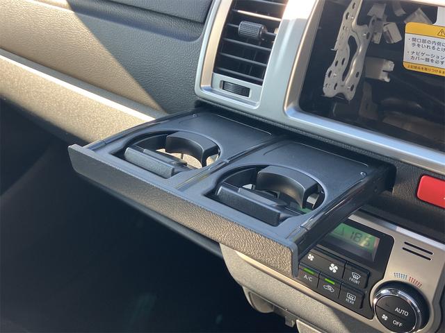 ハイエースバン ロングスーパーＧＬ　アースカラーパッケージ　登録済み未使用車　全周囲カメラ　クリアランスソナー　レーンアシスト　衝突被害軽減システム　両側電動スライドドア　オートマチックハイビーム　オートライト　ＬＥＤヘッドランプ（33枚目）