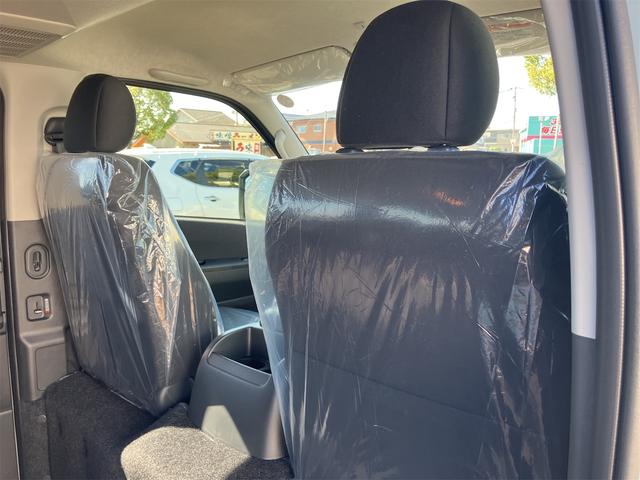 ハイエースバン ロングスーパーＧＬ　アースカラーパッケージ　登録済み未使用車　全周囲カメラ　クリアランスソナー　レーンアシスト　衝突被害軽減システム　両側電動スライドドア　オートマチックハイビーム　オートライト　ＬＥＤヘッドランプ（62枚目）