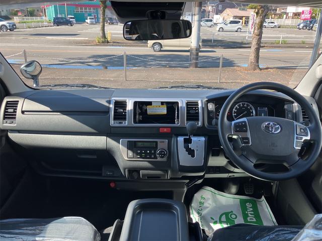 ハイエースバン ロングスーパーＧＬ　アースカラーパッケージ　登録済み未使用車　全周囲カメラ　クリアランスソナー　レーンアシスト　衝突被害軽減システム　両側電動スライドドア　オートマチックハイビーム　オートライト　ＬＥＤヘッドランプ（65枚目）