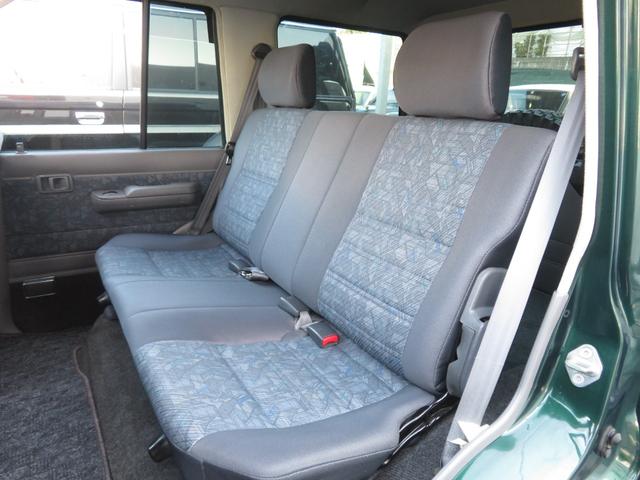 ランドクルーザー７０ ＺＸ　ユーザー買取車　前後デフロック　ノーマル車高　純正ＡＷ　ＢＦ／ＡＴタイヤ５本　フェンダーミラー　ＬＥＤヘッドライト　ＳＤナビ　地デジＴＶ　Ｂｌｕｅｔｏｏｔｈ対応　バックカメラ　社外スピーカー　ＥＴＣ（12枚目）