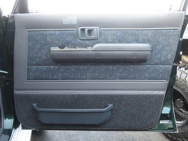 ランドクルーザー７０ ＺＸ　ユーザー買取車　前後デフロック　ノーマル車高　純正ＡＷ　ＢＦ／ＡＴタイヤ５本　フェンダーミラー　ＬＥＤヘッドライト　ＳＤナビ　地デジＴＶ　Ｂｌｕｅｔｏｏｔｈ対応　バックカメラ　社外スピーカー　ＥＴＣ（17枚目）