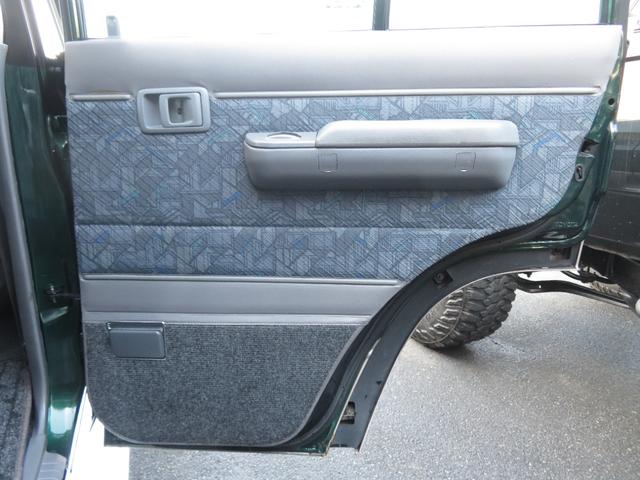 ランドクルーザー７０ ＺＸ　ユーザー買取車　前後デフロック　ノーマル車高　純正ＡＷ　ＢＦ／ＡＴタイヤ５本　フェンダーミラー　ＬＥＤヘッドライト　ＳＤナビ　地デジＴＶ　Ｂｌｕｅｔｏｏｔｈ対応　バックカメラ　社外スピーカー　ＥＴＣ（19枚目）