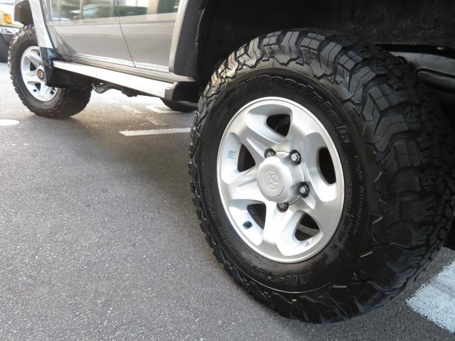 ランドクルーザー７０ ＺＸ　ユーザー買取車　前後デフロック　ノーマル車高　純正ＡＷ　ＢＦ／ＡＴタイヤ５本　フェンダーミラー　ＬＥＤヘッドライト　ＳＤナビ　地デジＴＶ　Ｂｌｕｅｔｏｏｔｈ対応　バックカメラ　社外スピーカー　ＥＴＣ（25枚目）