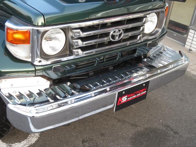 ランドクルーザー７０ ＺＸ　ユーザー買取車　前後デフロック　ノーマル車高　純正ＡＷ　ＢＦ／ＡＴタイヤ５本　フェンダーミラー　ＬＥＤヘッドライト　ＳＤナビ　地デジＴＶ　Ｂｌｕｅｔｏｏｔｈ対応　バックカメラ　社外スピーカー　ＥＴＣ（34枚目）