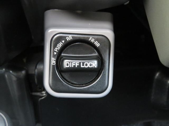 ランドクルーザー７０ ＺＸ　ユーザー買取車　前後デフロック　ノーマル車高　純正ＡＷ　ＢＦ／ＡＴタイヤ５本　フェンダーミラー　ＬＥＤヘッドライト　ＳＤナビ　地デジＴＶ　Ｂｌｕｅｔｏｏｔｈ対応　バックカメラ　社外スピーカー　ＥＴＣ（56枚目）