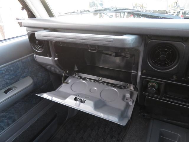 ランドクルーザー７０ ＺＸ　ユーザー買取車　前後デフロック　ノーマル車高　純正ＡＷ　ＢＦ／ＡＴタイヤ５本　フェンダーミラー　ＬＥＤヘッドライト　ＳＤナビ　地デジＴＶ　Ｂｌｕｅｔｏｏｔｈ対応　バックカメラ　社外スピーカー　ＥＴＣ（58枚目）