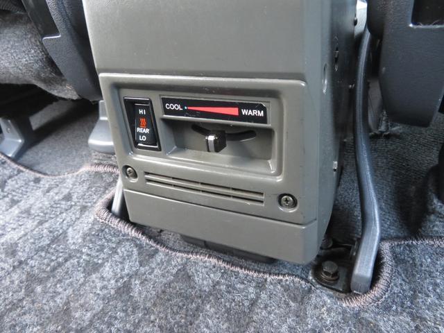 ランドクルーザー７０ ＺＸ　ユーザー買取車　前後デフロック　ノーマル車高　純正ＡＷ　ＢＦ／ＡＴタイヤ５本　フェンダーミラー　ＬＥＤヘッドライト　ＳＤナビ　地デジＴＶ　Ｂｌｕｅｔｏｏｔｈ対応　バックカメラ　社外スピーカー　ＥＴＣ（63枚目）