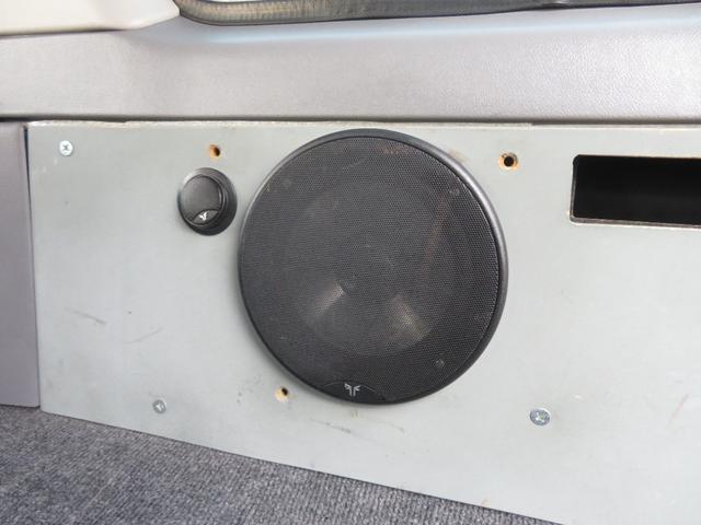 ランドクルーザー７０ ＺＸ　ユーザー買取車　前後デフロック　ノーマル車高　純正ＡＷ　ＢＦ／ＡＴタイヤ５本　フェンダーミラー　ＬＥＤヘッドライト　ＳＤナビ　地デジＴＶ　Ｂｌｕｅｔｏｏｔｈ対応　バックカメラ　社外スピーカー　ＥＴＣ（64枚目）