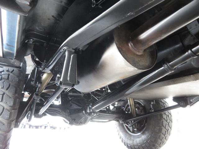 ランドクルーザー８０ ＶＸリミテッド　アクティブバケーション　８ナンバー登録　リフトＵＰ　ナロー仕様　社外ＡＷ　ＢＦ／ＭＴ　ＡＲＢバンパー　電動ウインチ　リアラダー　ルーフラック　フォグランプ　ナビ　サンルーフ　キーレス　Ｐソナー　ＥＴＣ（29枚目）