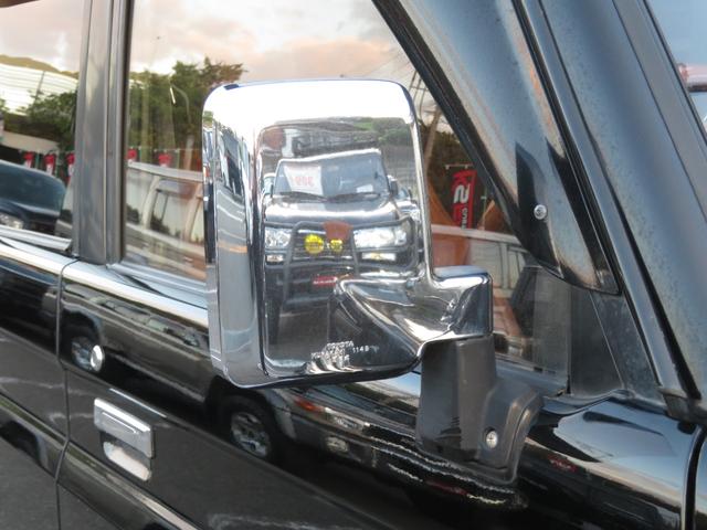 ランドクルーザープラド SXワイド 当社ユーザー買取車 全塗装済黒 新品グリル 社外レンズ 2インチUP 社外ショック 社外AW MTタイヤ 社外マフラー ナルディハンドル シートカバー 社外ナビ Bカメラ ドラレコ ETC キーレス(33枚目)