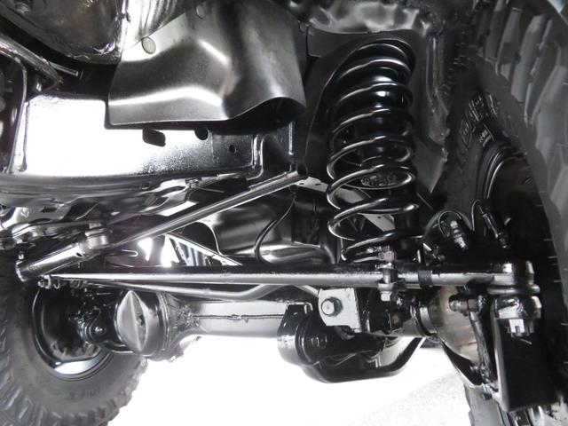 ランドクルーザー８０ ＶＸリミテッド　後期モデル　全塗装済　角目４灯ヘッドライト　３インチＵＰ　ブラッドレーＶ　ジオランダーＭＴタイヤ　左右２本出しマフラー　シートカバー　ＳＤナビ　バックカメラ　ドラレコ　ＥＴＣ　キーレス　ユーザー買取車（26枚目）