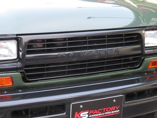ランドクルーザー８０ ＶＸリミテッド　後期モデル　全塗装済　角目４灯ヘッドライト　３インチＵＰ　ブラッドレーＶ　ジオランダーＭＴタイヤ　左右２本出しマフラー　シートカバー　ＳＤナビ　バックカメラ　ドラレコ　ＥＴＣ　キーレス　ユーザー買取車（30枚目）