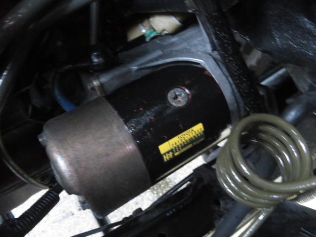 ランドクルーザー８０ ＶＸリミテッド　後期モデル　全塗装済　角目４灯ヘッドライト　３インチＵＰ　ブラッドレーＶ　ジオランダーＭＴタイヤ　左右２本出しマフラー　シートカバー　ＳＤナビ　バックカメラ　ドラレコ　ＥＴＣ　キーレス　ユーザー買取車（65枚目）