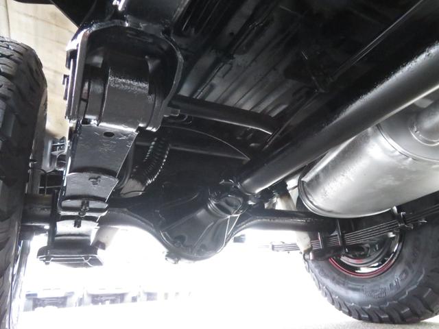 ランドクルーザー70 LX 中期モデル 新品同色全塗装 BJ用グリル 新品前後クロカンバンパー 純正車高 社外ショック 新品ブラッドレーV16インチAW 新品BFグッドリッチ製ATタイヤ 新品黒革調シートカバー 社外HDDナビ(14枚目)