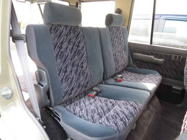 ���E�Z�p���[�g���̃��A�V�[�g�ł��I���ˏグ���ŗl�X�ȃV�[�g�A�����W���\�ł���