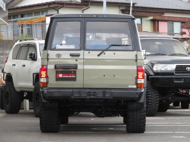 ���A�r���[�I����ȎԂ��O�𑖂��Ă�����v�킸�A���čs�������Ȃ�܂��ˁ�