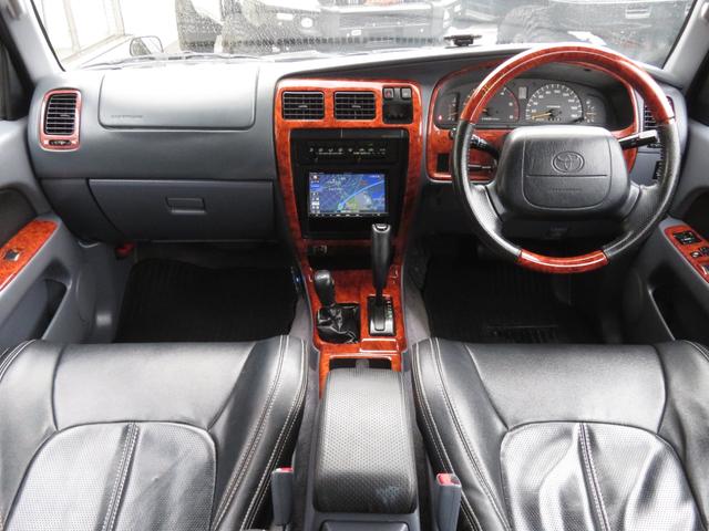 TOYOTA HILUX SURF SSR-X WIDE BODY