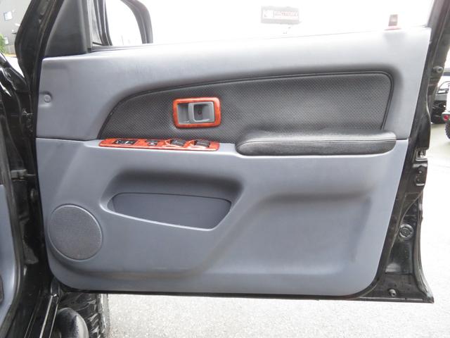 TOYOTA HILUX SURF SSR-X WIDE BODY