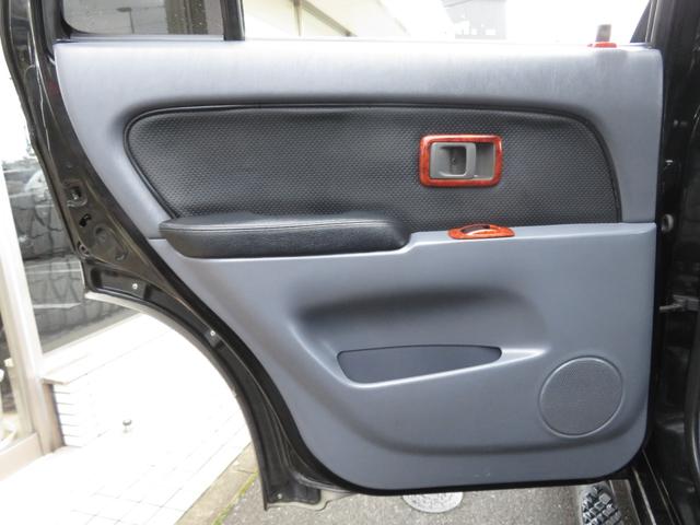 TOYOTA HILUX SURF SSR-X WIDE BODY