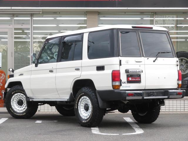 ランドクルーザー７０ ＬＸ　ＬＸ（５名）中期モデル　全塗装済パールホワイト　内装ベージュ　純正車高　ナローボディ　純正グリル　新品当社オリジナル１６インチＡＷ　新品ＢＦグッドリッチ製ＡＴタイヤ　集中ロック　パワーウインド（34枚目）