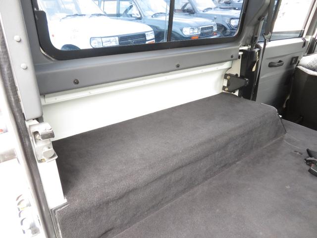 ディフェンダー