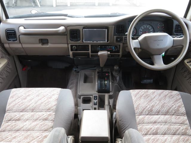 ランドクルーザープラド ＳＸワイド　後期モデル　同色全塗装済　ナロー仕様　新品クリスタルレンズ　２インチＵＰ　社外ショックアブソーバー　新品当社オリジナル１６インチＡＷ　新品ＢＦグッドリッチ製ＡＴタイヤ　社外ナビ　バックカメラ　ＥＴＣ（7枚目）