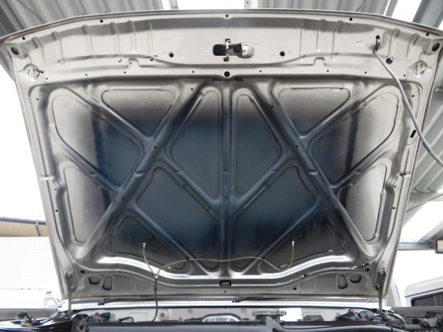 ランドクルーザープラド ＳＸワイド　後期モデル　同色全塗装済　ナロー仕様　新品クリスタルレンズ　２インチＵＰ　社外ショックアブソーバー　新品当社オリジナル１６インチＡＷ　新品ＢＦグッドリッチ製ＡＴタイヤ　社外ナビ　バックカメラ　ＥＴＣ（16枚目）