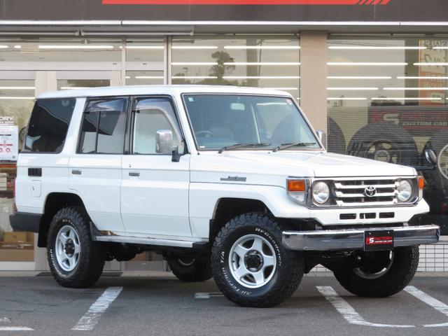 ランドクルーザー７０ ＬＸ　後期フロントコイルモデル　ユーザー買取車　ブラッドレーＶ　新品ＢＦ／ＡＴタイヤ　新品純正フロントバンパー　社外ＳＤナビ　フルセグＴＶ　Ｂｌｕｅｔｏｏｔｈ対応　バックカメラ　ＥＴＣ　エンジンスターター（40枚目）