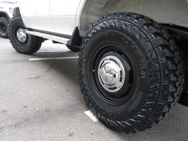 ランドクルーザー７０ ＬＸ　前後リーフ最終型　７６フェイス　ＢＪグリル　フェンダーミラー　リフトＵＰ公認済　新品ＤＥＡＮ製ＡＷ　新品ジオランダーＭＴタイヤ　社外ＳＤナビ　フルセグＴＶ　Ｂｌｕｅｔｏｏｔｈ対応　バックカメラ　ＥＴＣ（25枚目）