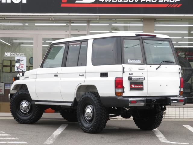 ランドクルーザー７０ ＬＸ　前後リーフ最終型　７６フェイス　ＢＪグリル　フェンダーミラー　リフトＵＰ公認済　新品ＤＥＡＮ製ＡＷ　新品ジオランダーＭＴタイヤ　社外ＳＤナビ　フルセグＴＶ　Ｂｌｕｅｔｏｏｔｈ対応　バックカメラ　ＥＴＣ（45枚目）
