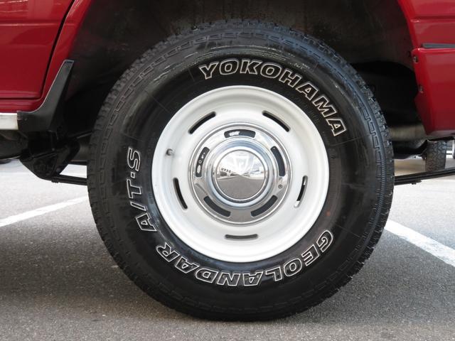 ランドクルーザー７０ ＬＸ　ＰＸ－１０ネオクラシック仕様　５速ＭＴ　全塗装済　社外ターボ付　社外ショック　社外１６インチＡＷ　ジオランダーＡＴタイヤ　社外ＳＤナビ　フルセグＴＶ　Ｂｌｕｅｔｏｏｔｈ対応　シートカバー　キーレス（10枚目）