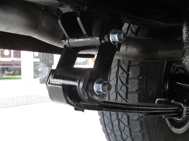 Ｕボルト、ナックル周り、タイロット、シャックル等など、数多くの部分が交換済みとなっています♪足回りのリフレッシュだけでもかなり高額です！！前オーナー様に感謝ですね♪
