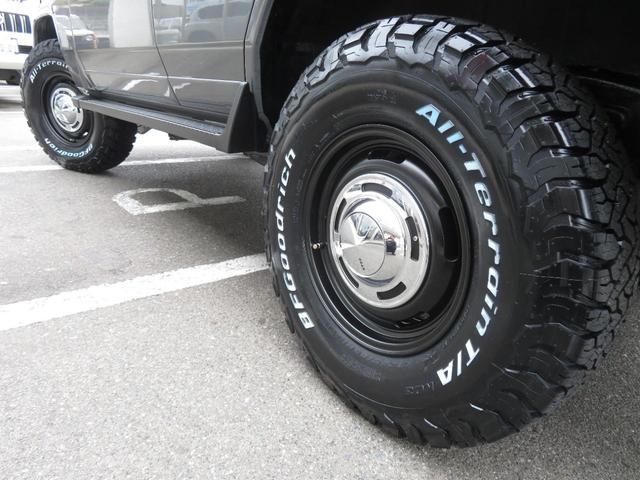 ランドクルーザープラド ＥＸ５　新品全塗装ミディアムグレーＩＩ　新品クリスタルレンズ　純正車高　新品ＤＥＡＮ製クロスカントリー１６インチＡＷ　新品ＢＦグッドリッチ製ＡＴタイヤ　サスペンションシート　ＥＴＣ　サンルーフ（25枚目）