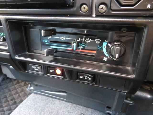 ランドクルーザー７０ ＺＸ　５速ＭＴ　ユーザー下取り車　純正車高　フォグランプ　ガードバンパー　社外ＡＷ５本　ＢＦグッドリッチ製ＭＴタイヤ　社外ＳＤナビ　フルセグＴＶ　Ｂｌｕｅｔｏｏｔｈ対応　バックカメラ　サンルーフ　ＥＴＣ（48枚目）