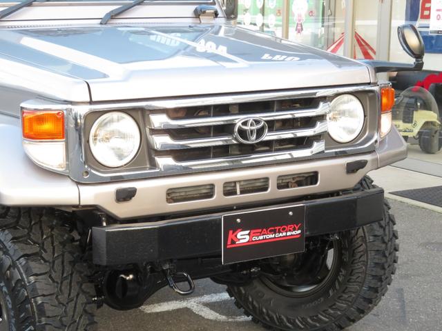 ランドクルーザー７０ ＺＸ　ＺＸ（５名）　５速マニュアル　ユーザー下取り車　前後クロカンバンパー　リフトＵＰ公認済み　新品ブラッドレーＶ１６インチＡＷ　新品ジオランダーＭＴ　　社外ＳＤナビ　フルセグＴＶ　Ｂｌｕｅｔｏｏｔｈ対応（33枚目）