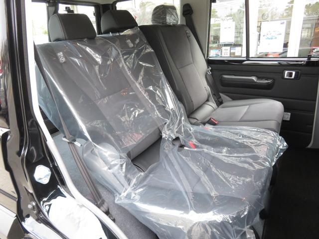 ランドクルーザー７０ ＡＸ　ＡＸ　登録済未使用車　フルノーマル　ＳＤナビ　Ｂｌｕｅｔｏｏｔｈ対応　地デジ　バックカメラ　ＥＴＣ　デフロック　リアヒーター　トヨタセーフティセンス　キーレス　純正マット　前後ドラレコ　コーティング済（10枚目）